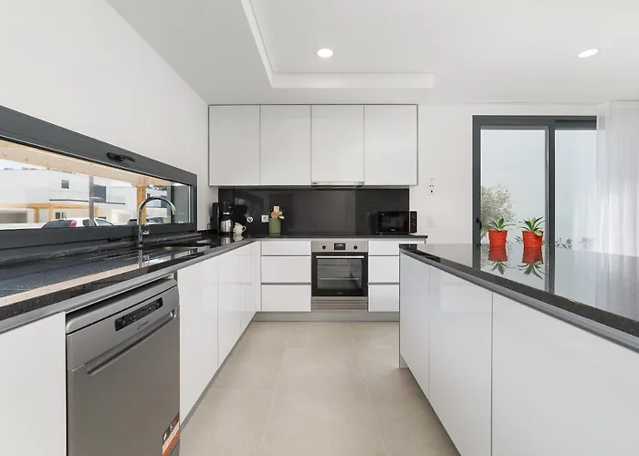 Villa Paraiso - By Sch *