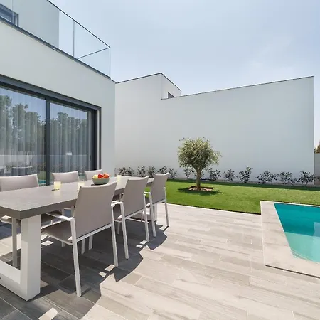 Paraiso - By Sch 圣马蒂纽·杜·波特